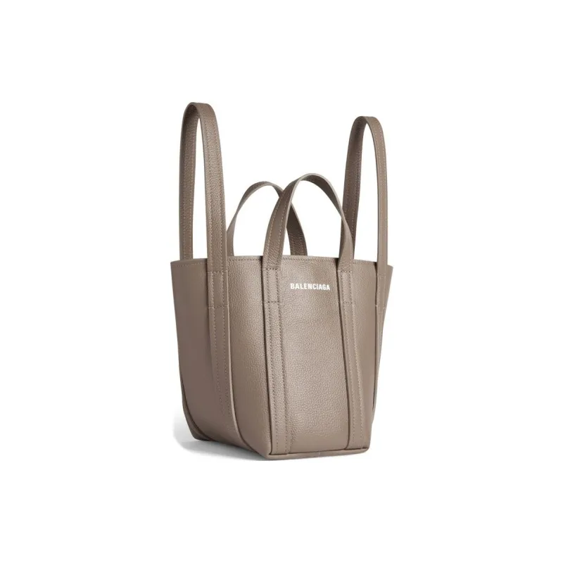 Balenciaga Everyday Grain Calfskin Tote Bag, Shopping Bag, Shoulder Bag, Crossbody Bag, Handbag Women's Light Brown-2