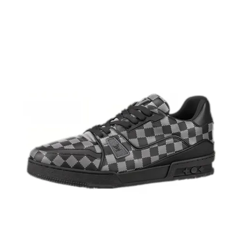 LOUIS VUITTON Trainer Black Damier