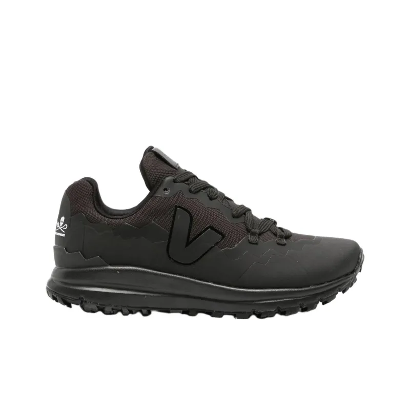 VEJA Sea Shepherd X Fitz Roy 'Full Black'-1
