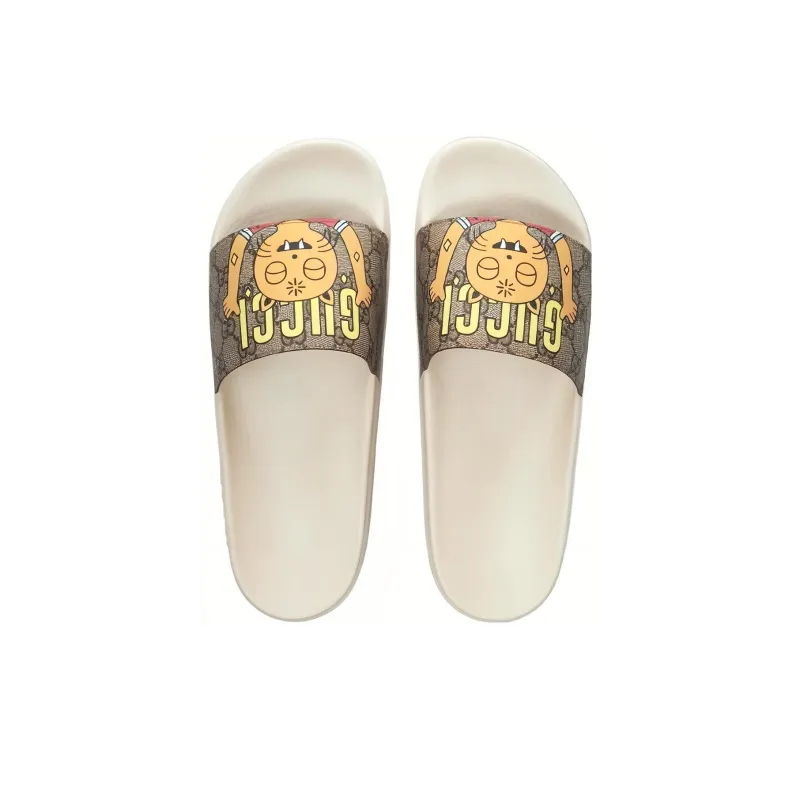 GUCCI X Pablo Delcielo GG Supreme Slides-4