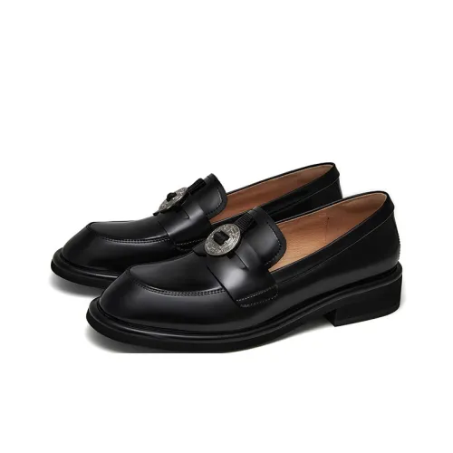 Marie Claire Engraved Charm Loafers Women's Black