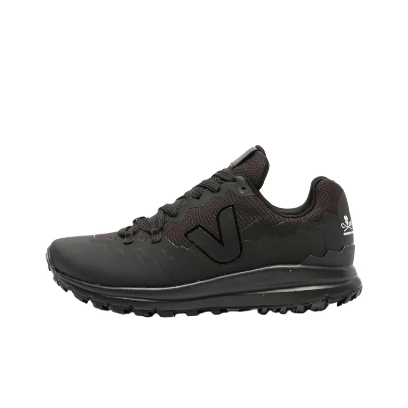 VEJA Sea Shepherd X Fitz Roy 'Full Black'-0