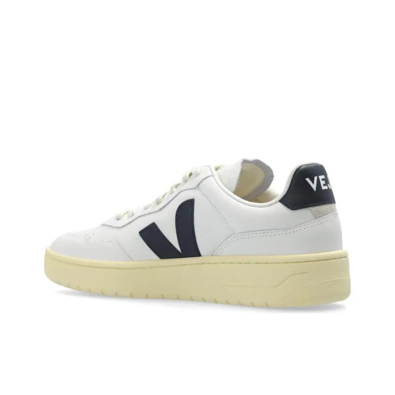 VEJA V90 Low Top Sneakers-4