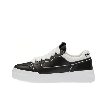 MIU MIU Low Top Stylish Skateboarding Shoes Women's Black