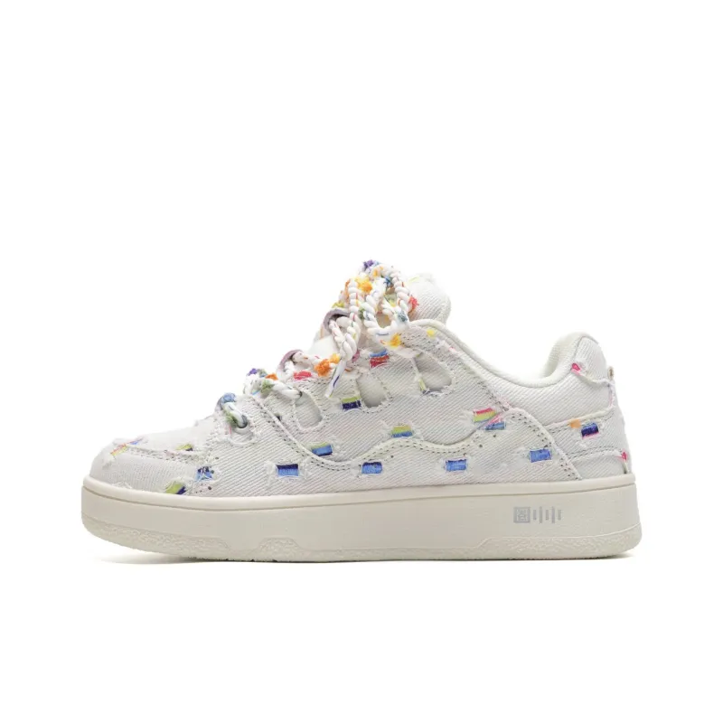 Circle small Skateboard Shoes Unisex Low Top White-2
