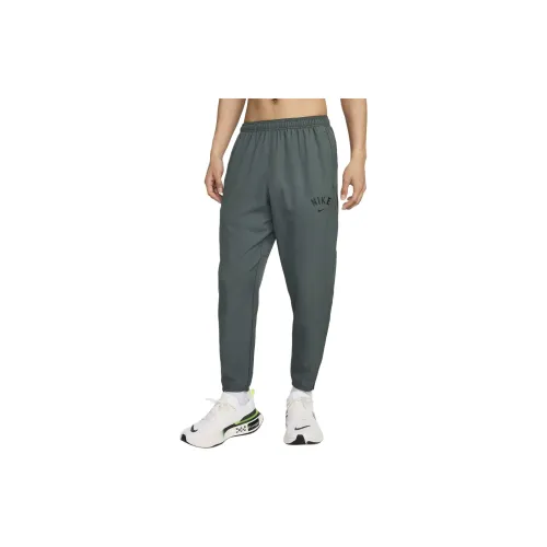 Nike Challenger Knitted Sweatpants Men Vintage Green/Black