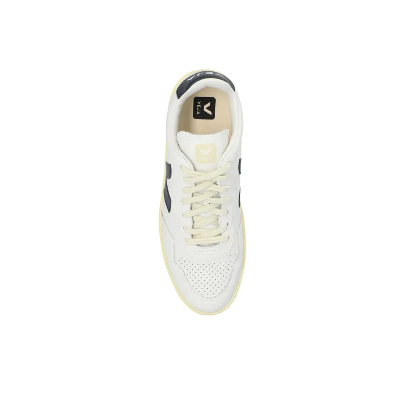 VEJA V90 Low Top Sneakers-3