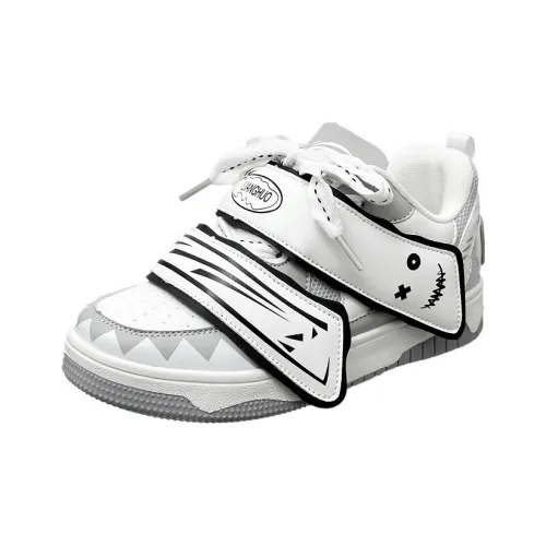 HOLY CARE Skateboard Shoes Unisex Low-Top