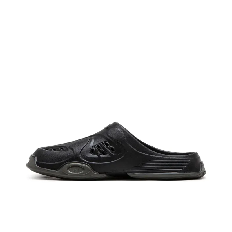 Oakley Factory Team Slip Resistant Closed Toe Slippers Men's Black-0