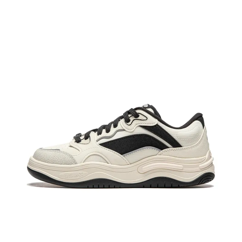 LiNing Future Flow Cushioning Support Wear Resistant Slip Resistant Low Top Skateboard Shoes Women's White Black-0
