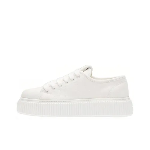 MIU MIU Casual Shoes Women's Low-Top White