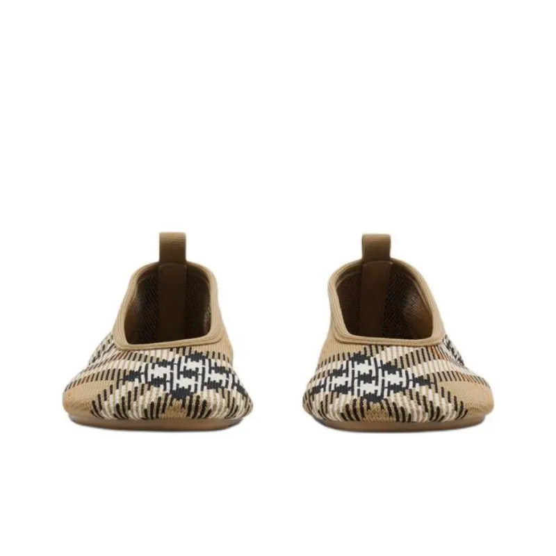 Burberry Casual Single Shoes Women's Umber-2