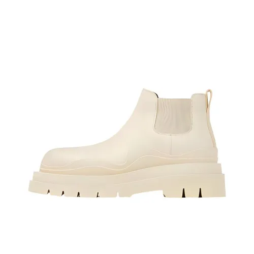 Bottega Veneta Tire Chelsea Boots Men Sea Salt Color