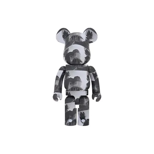 Bearbrick Bates Mansion 1000%