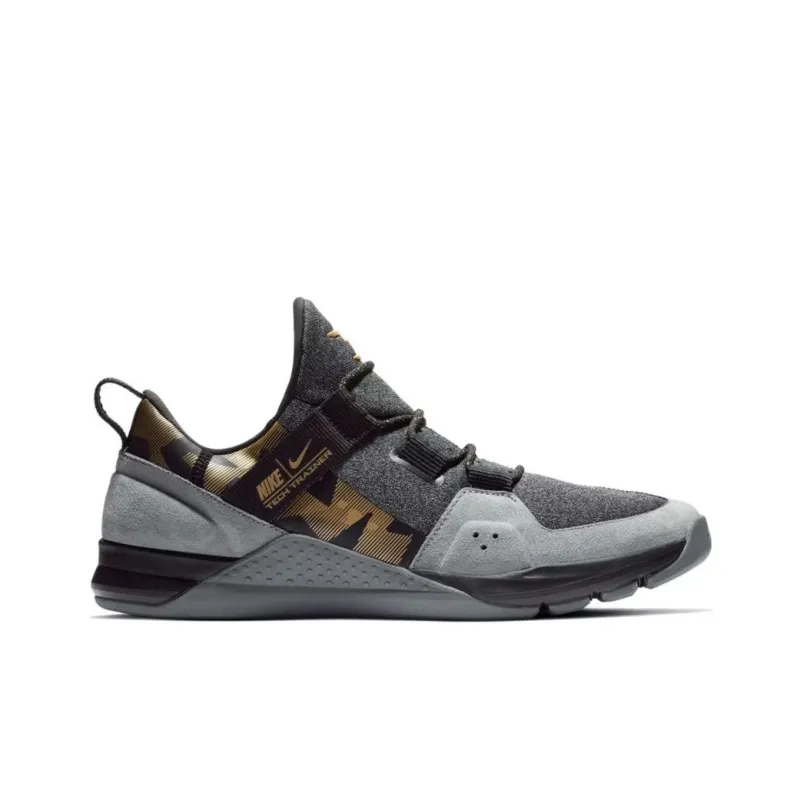 Nike Tech Trainer Russell Wilson-1