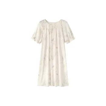 The Story Of The Flower Season Nightgown Set Women's White