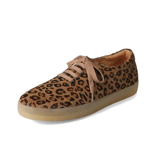 Ruby L Women's Casual Shoes Women's Leopard Print