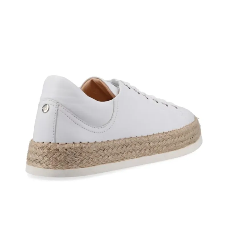 AGL Abrasion Resistant Low Top Skateboard Shoes Women's White-3