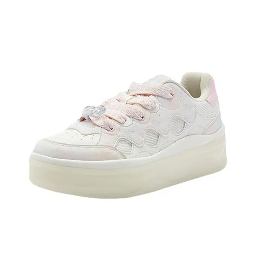 QIAODAN Take Resistant, Abrasion Resistant, Lightweight Low Top Skateboard Shoes Women's White Pink