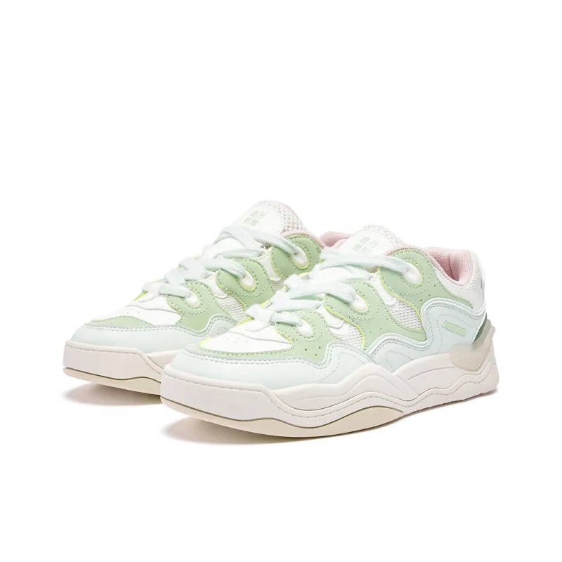 QIAODAN Anti Slip Wear Resistant Low Top Skateboard Shoes Women's Green White-2