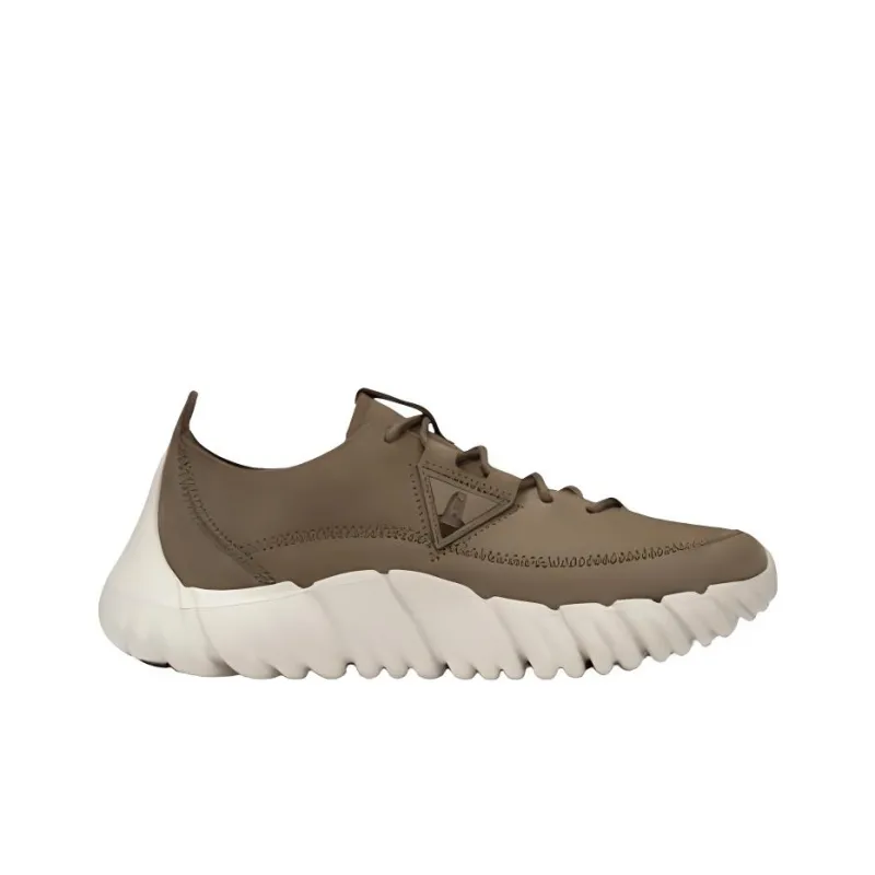 Clarks Cushioning Low Top Casual Shoes Men's Light Umber-1