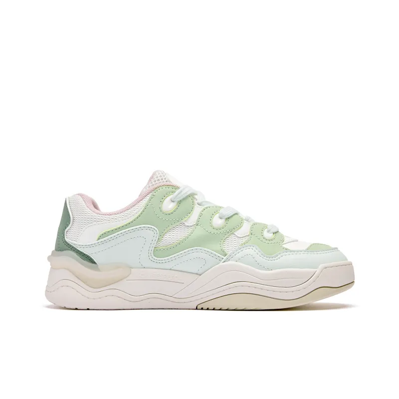 QIAODAN Anti Slip Wear Resistant Low Top Skateboard Shoes Women's Green White-1