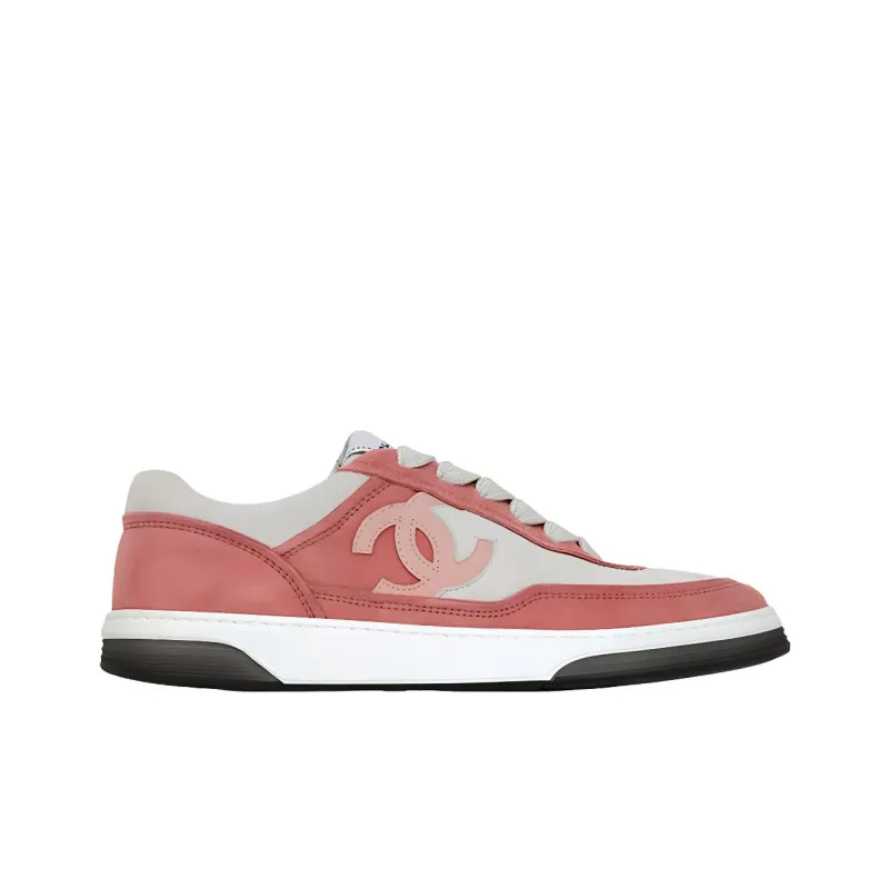 CHANEL Low Top Stylish Skateboarding Shoes Women's Pink White-1