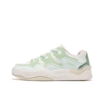 QIAODAN Anti Slip Wear Resistant Low Top Skateboard Shoes Women's Green White