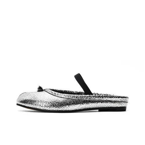 Q.VONTON Closed Toe Slippers Women's