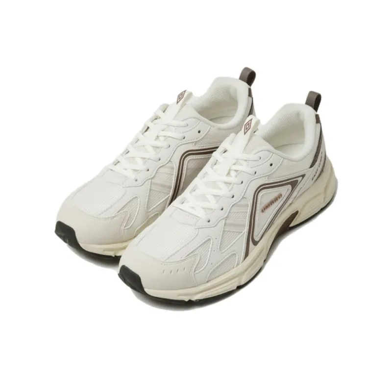 Umbro ETR 002 Slip Resistant And Breathable Low Top Casual Shoes Unisex Gray White-3