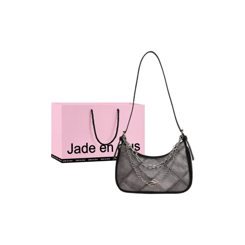 Jade En Plus Shoulder Bags