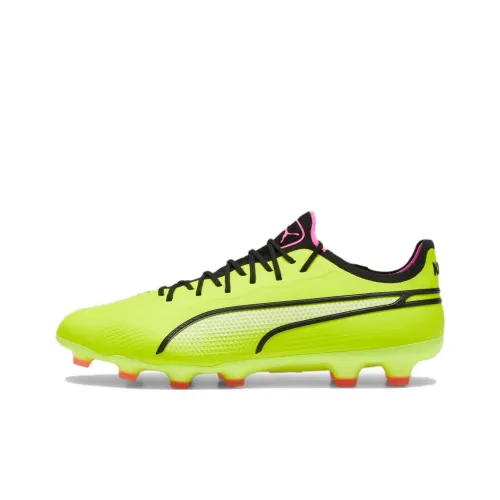 PUMA King Ultimate Soccer Shoes Men Low-Top Lemon