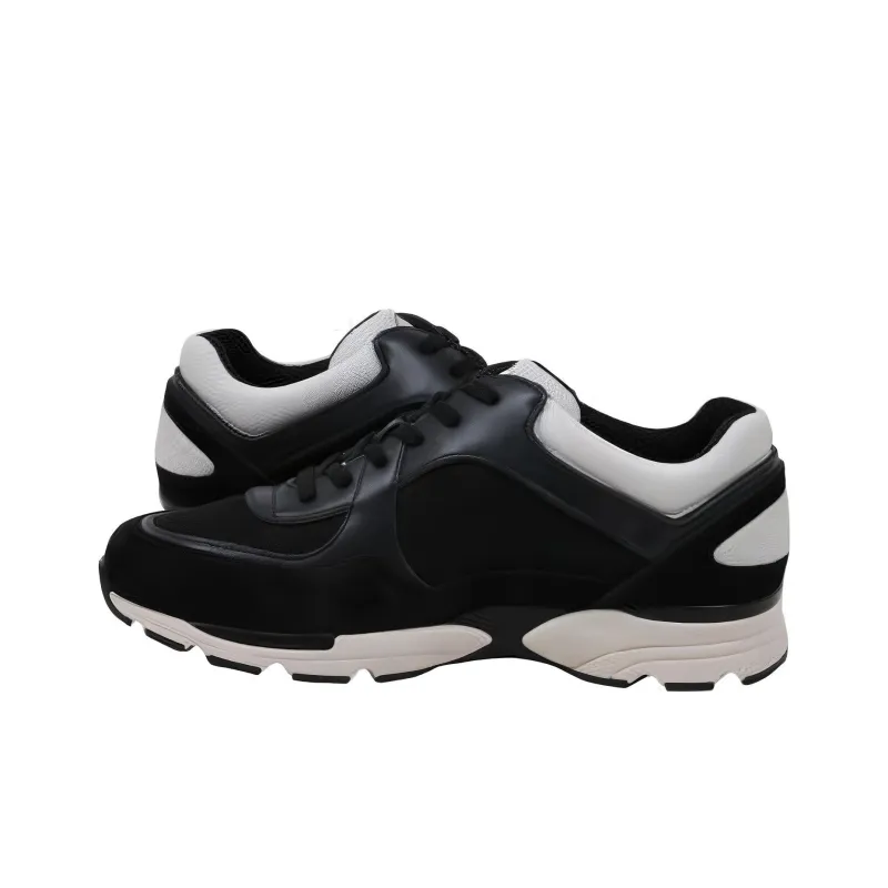 CHANEL Slip Resistant Breathable Low Top Casual Shoes Men's Black White-1