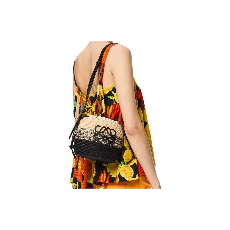 LOEWE Beehive Basket Shoulder Bags-4
