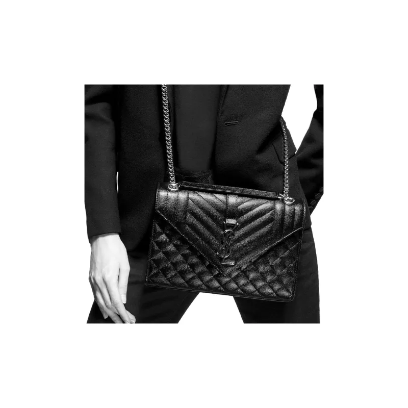 SAINT LAURENT Envelope Bag Medium Matelasse Leather Noir-4