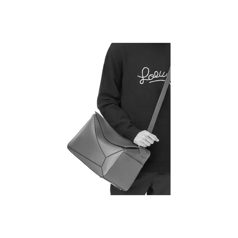 LOEWE Puzzle Shoulder Bags-5