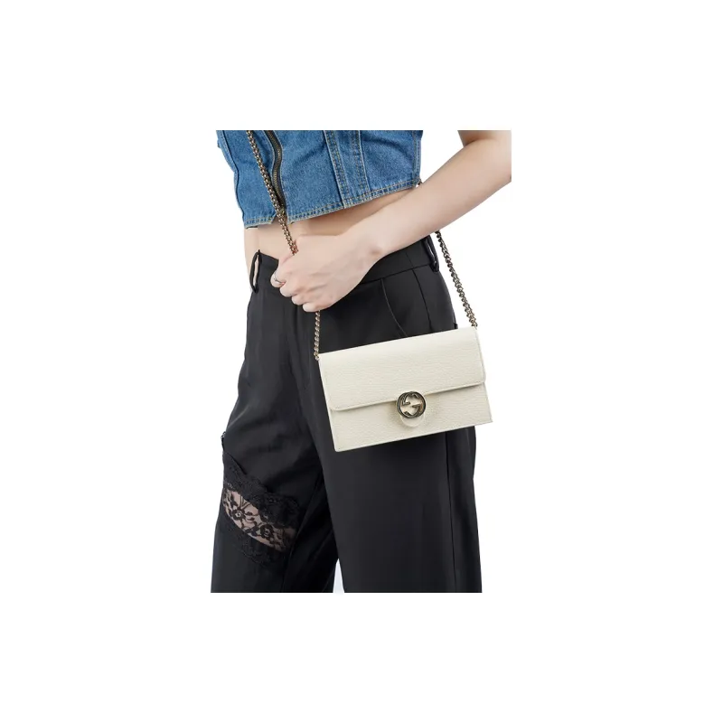 GUCCI Interlocking GG Chain Crossbody Bag White-7