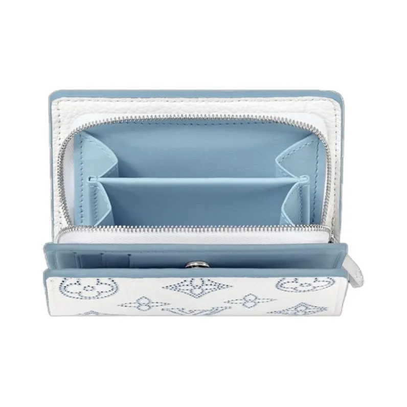 LOUIS VUITTON Cléa Wallet-2