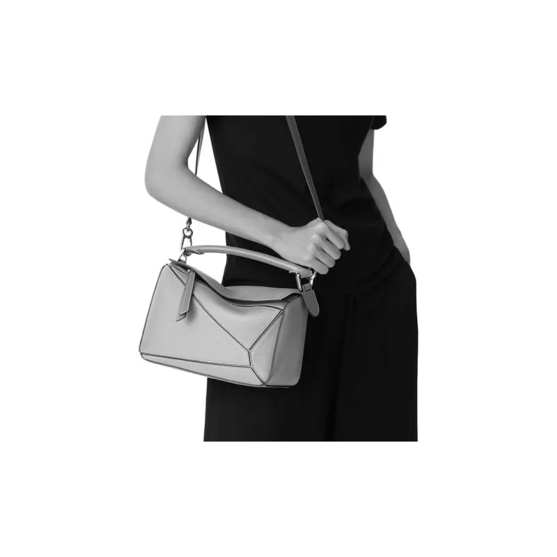 LOEWE Puzzle Handbags-5