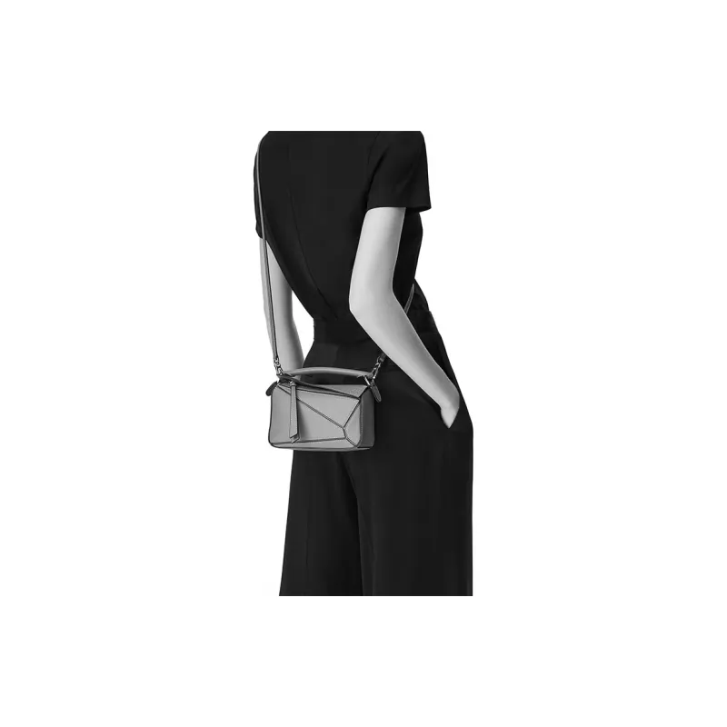 LOEWE Puzzle Handbags-7