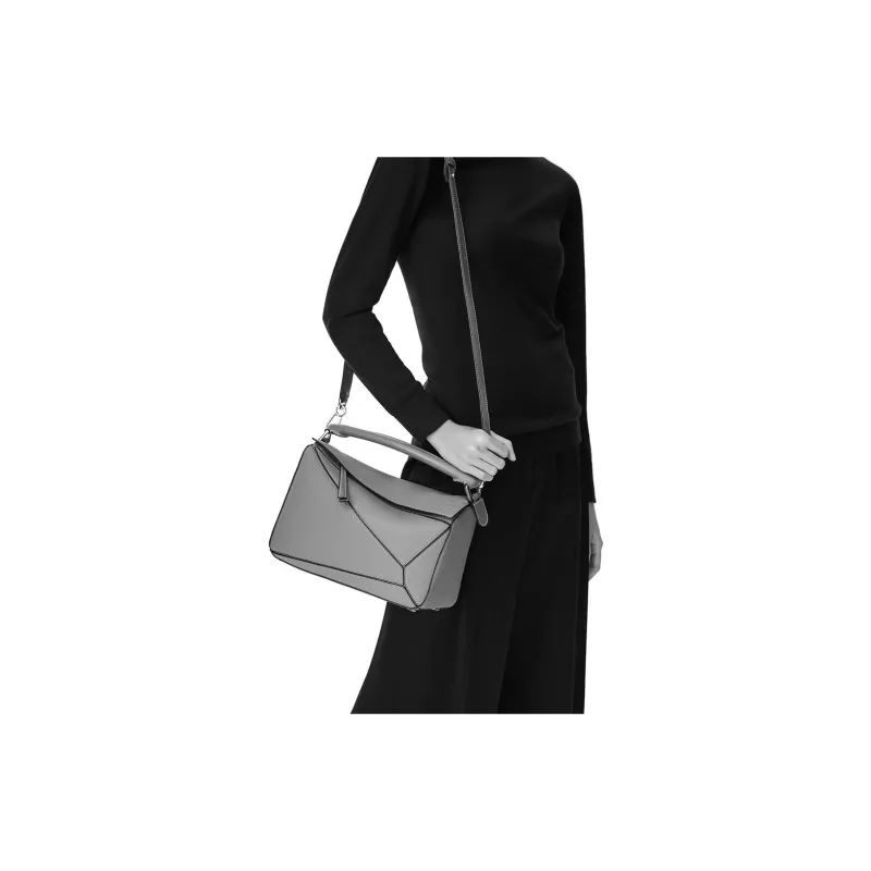 LOEWE Puzzle Classic Calfskin Geometric Bag Puzzle Bag Shoulder Bag Crossbody Bag Handbag Women's Black/Tan-4