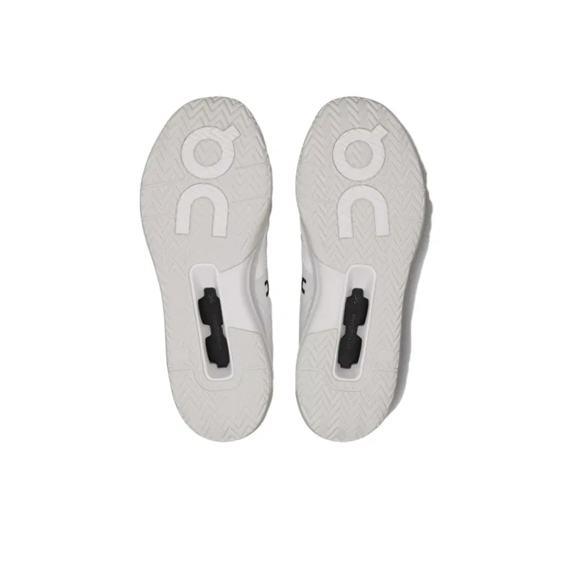On The Roger Clubhouse Pro Undyed Ice-4