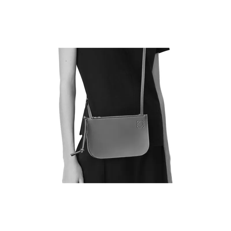 LOEWE Gate Shoulder Bags-4