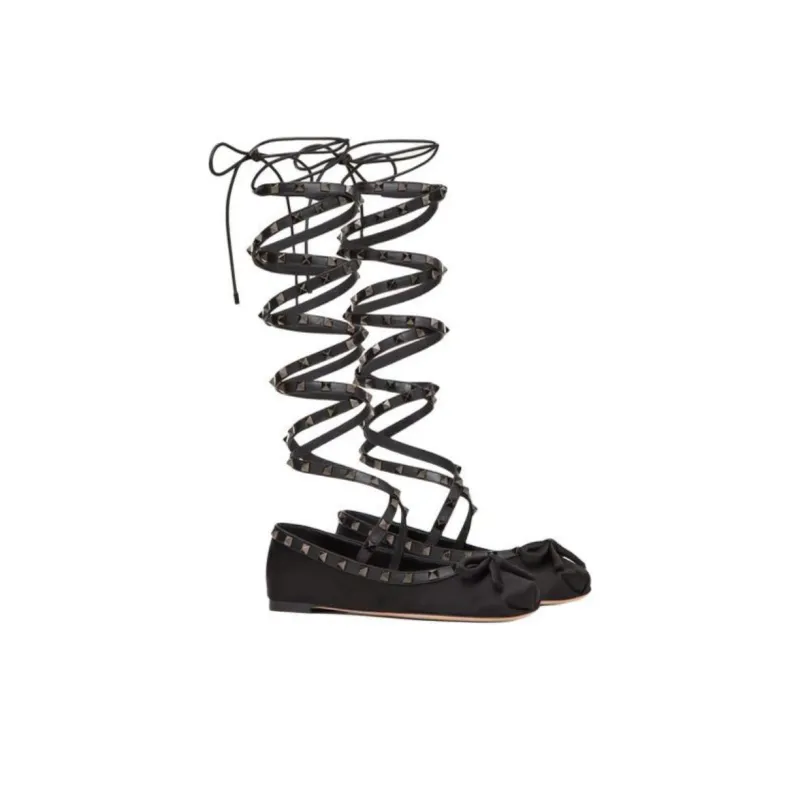 Valentino Rockstud Casual Single Shoes Women's Black-2