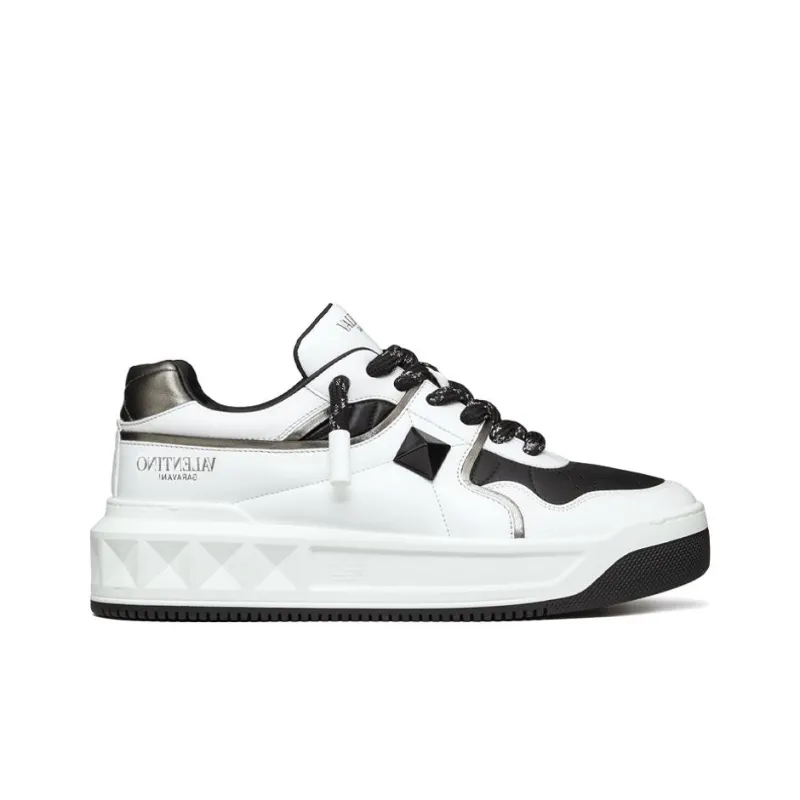 Valentino Garavani One Stud Low 'White Black'-1