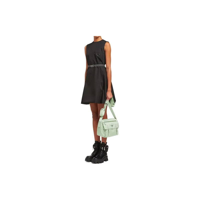 PRADA Re-Edition Recycled Nylon Patchwork 2-in-1 Messenger Bag Shoulder Bag Crossbody Bag Medium Size Unisex Aqua Green-4