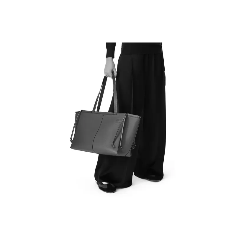 LOEWE Cushion Tote Handbags-4