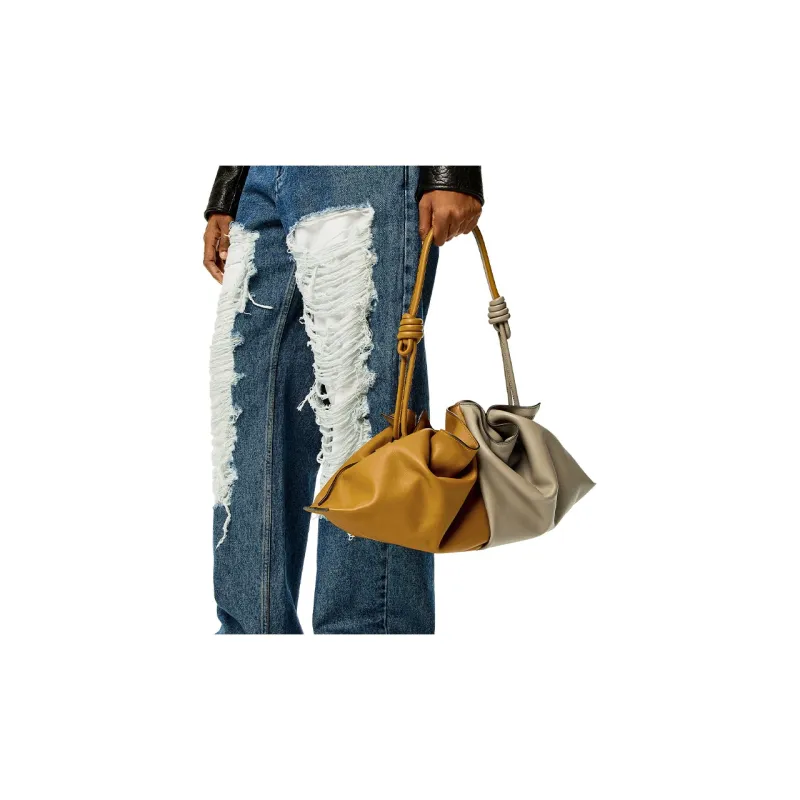 LOEWE Flamenco Handbags-3