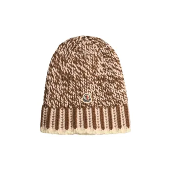 Moncler Logo Patch Knitted Beanie