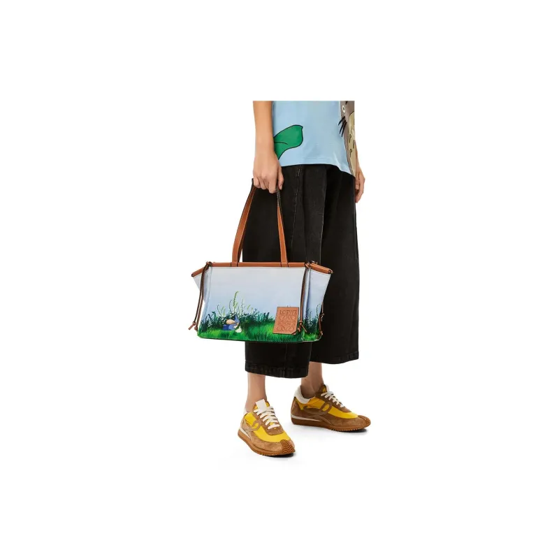 LOEWE Cushion Tote Handbags-3
